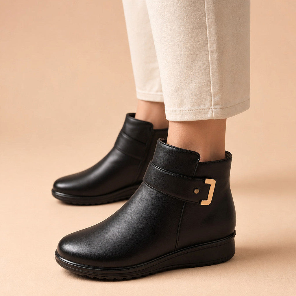 Callista | Chelsea Boots Fleece Lined Black in Black – Premium Editorial